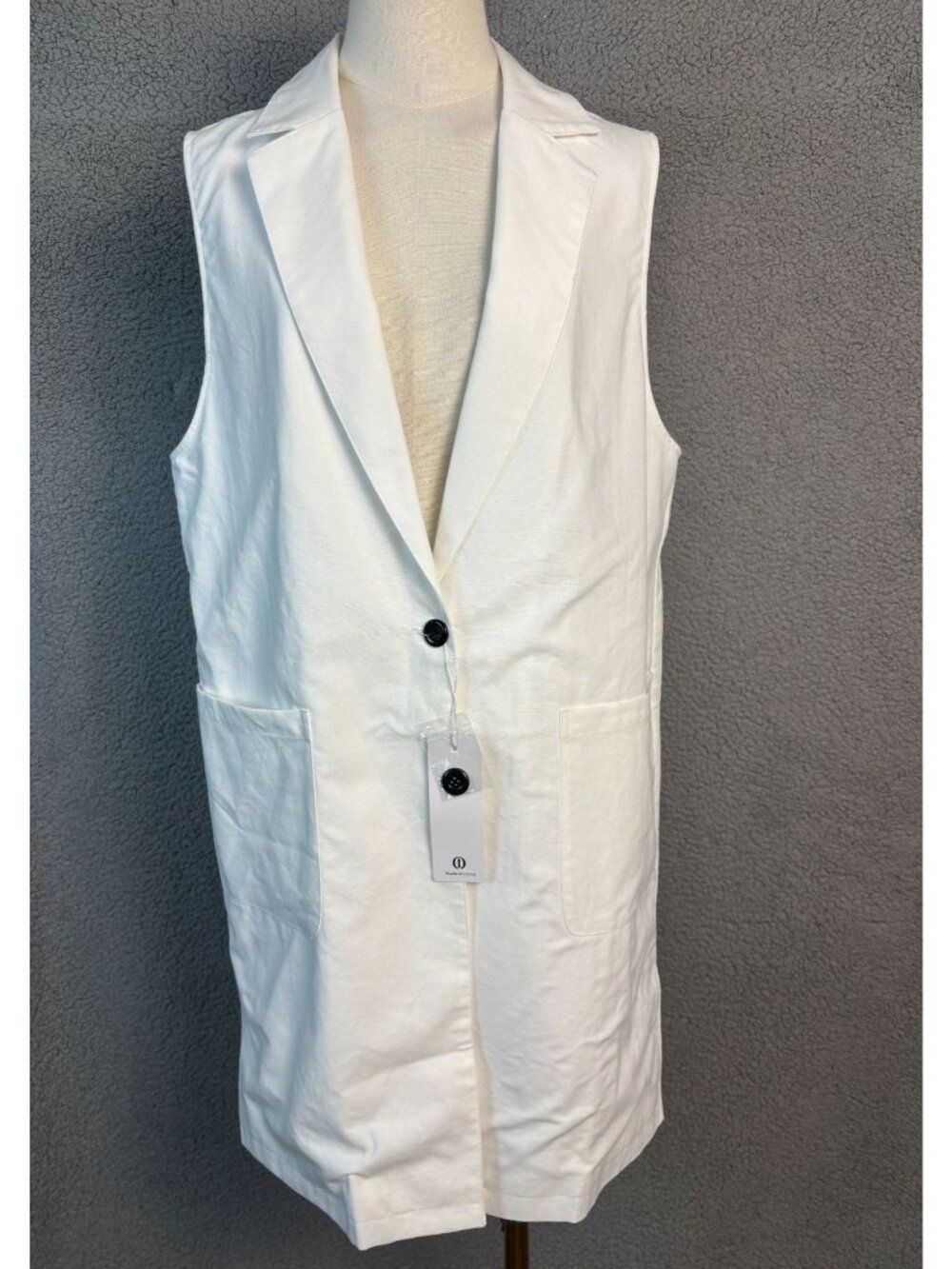 (I) Women's Blazer Vest  Oversized Sleeveless With Pockets White Size Med NWT's